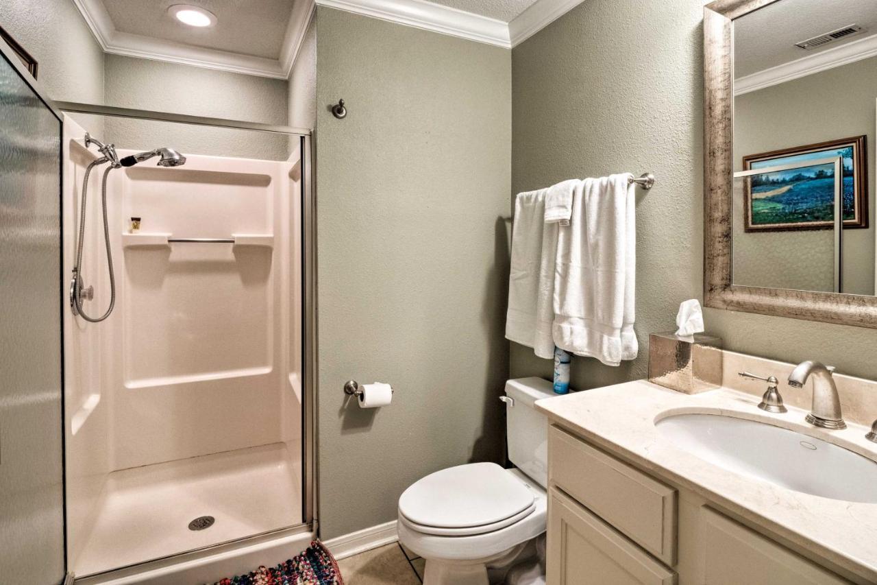 Lakefront Lago Vista Condo With Resort Amenities! 外观 照片
